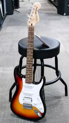 Squier - Affinity Series Stratocaster Junior HSS, Laurel Fingerboard - 3-Color Sunburst 2